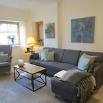 Charmante Erdgeschosswohnung In *