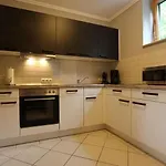 Charmante Erdgeschosswohnung In Appartamento Daun