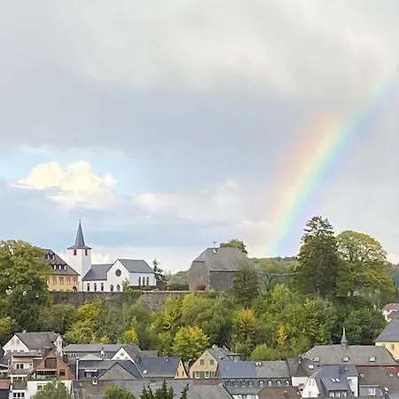 Charmante Erdgeschosswohnung In アパート *