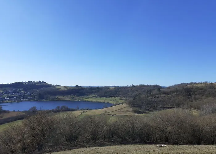 Charmante Erdgeschosswohnung In *