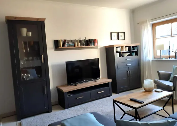 Charmante Erdgeschosswohnung In *